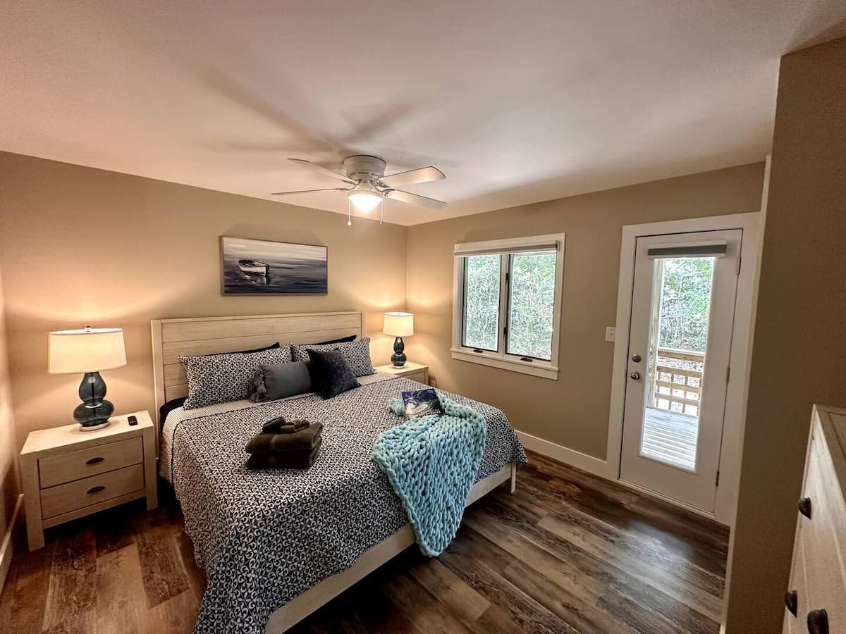 Guest bedroom