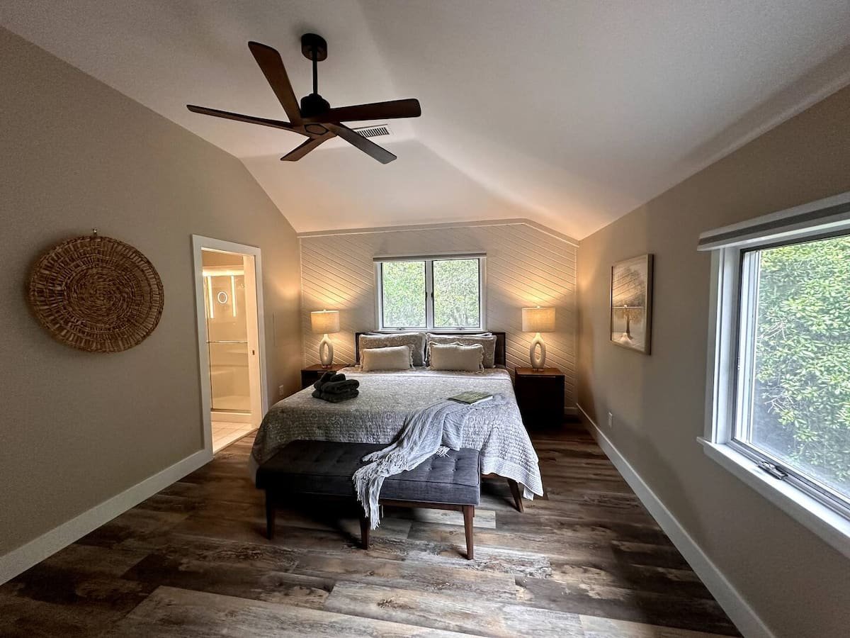 Guest bedroom